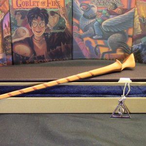 NEW Tonks Wand with FREE Deathly Hallow necklace